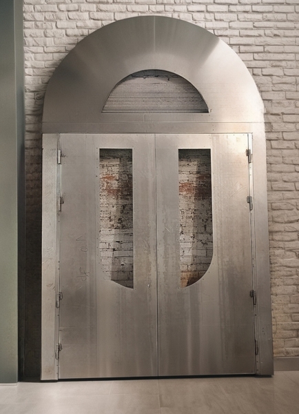 Арочная дверь, фото из цеха Арочная дверь, фото из цеха